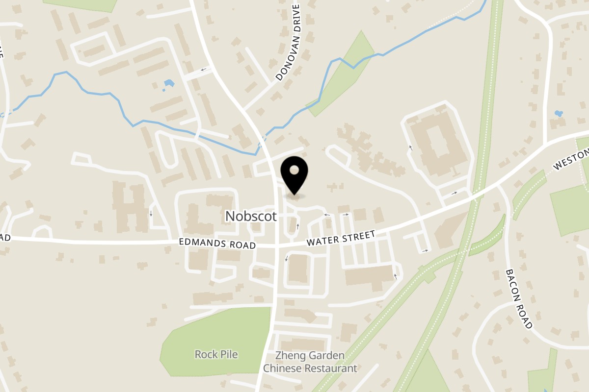 Map showing the location of Murphy's Eats & Treats on 911 Edgell Rd in Framingham